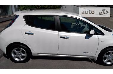 Хэтчбек Nissan Leaf 2013 в Одессе