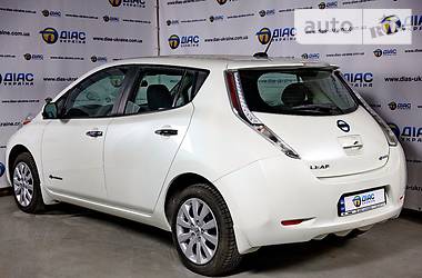 Хэтчбек Nissan Leaf 2015 в Киеве