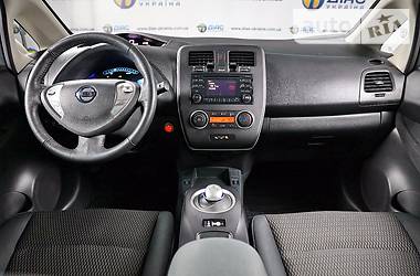 Хэтчбек Nissan Leaf 2015 в Киеве