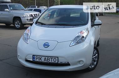 Хетчбек Nissan Leaf 2015 в Києві