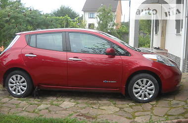 Хетчбек Nissan Leaf 2015 в Чорткові