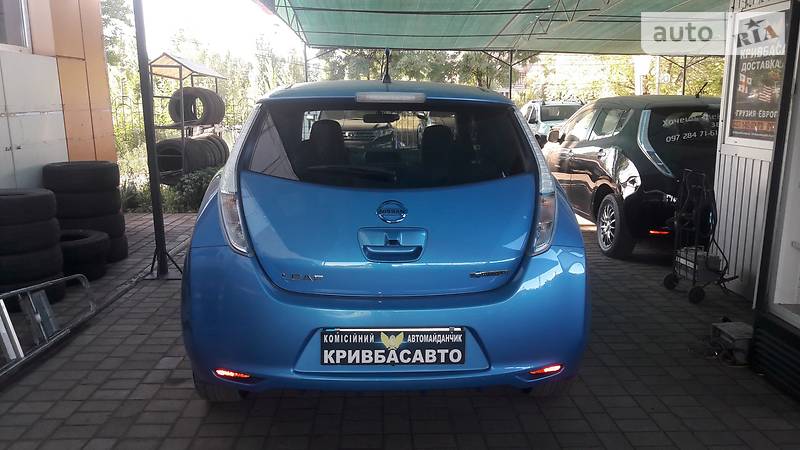 Хетчбек Nissan Leaf 2011 в Кривому Розі