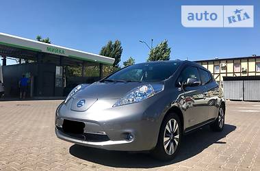 Хэтчбек Nissan Leaf 2013 в Житомире