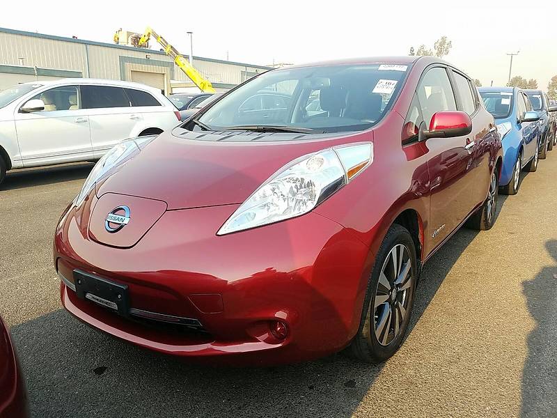 Хэтчбек Nissan Leaf 2014 в Запорожье