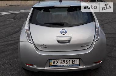 Хэтчбек Nissan Leaf 2013 в Тернополе