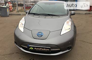 Хэтчбек Nissan Leaf 2013 в Николаеве