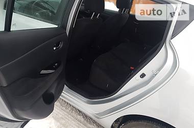 Хетчбек Nissan Leaf 2016 в 