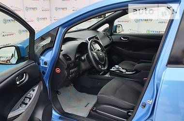 Хэтчбек Nissan Leaf 2013 в Днепре