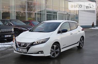 Хэтчбек Nissan Leaf 2019 в Киеве