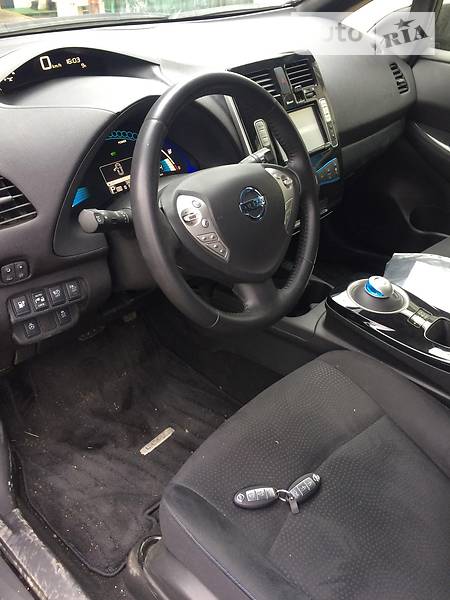 Хетчбек Nissan Leaf 2014 в Кременчуці