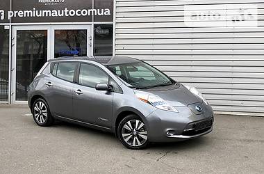 Хэтчбек Nissan Leaf 2015 в Киеве