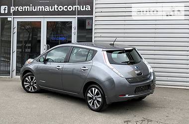 Хэтчбек Nissan Leaf 2015 в Киеве