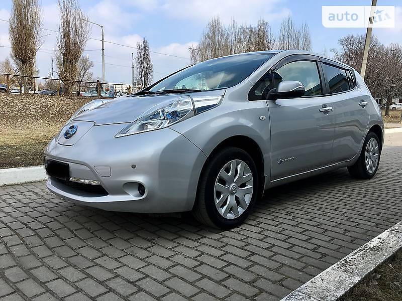 Хэтчбек Nissan Leaf 2015 в Харькове