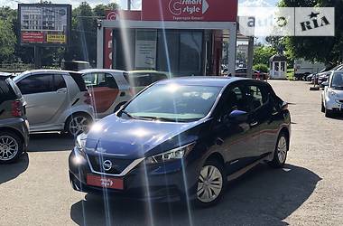 Универсал Nissan Leaf 2018 в Киеве