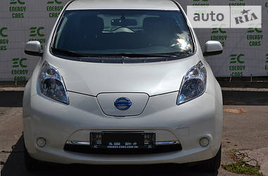 Хэтчбек Nissan Leaf 2016 в Киеве