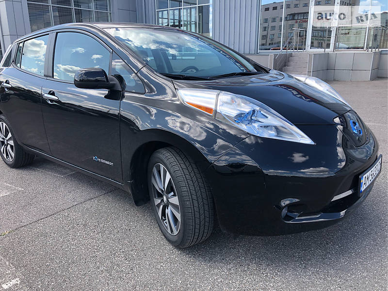 Хетчбек Nissan Leaf 2015 в Києві фото 3 Хетчбек Nissan Leaf 2015 в Києві