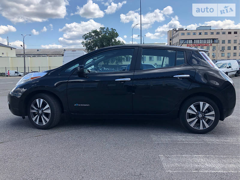 Хетчбек Nissan Leaf 2015 в Києві фото 7 Хетчбек Nissan Leaf 2015 в Києві