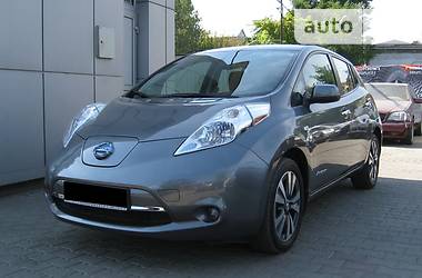 Хэтчбек Nissan Leaf 2015 в Одессе