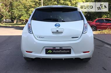 Хэтчбек Nissan Leaf 2017 в Николаеве