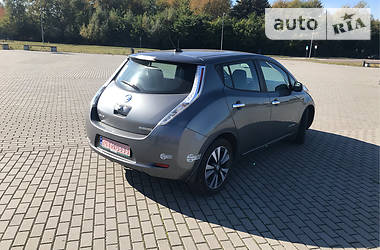 Хэтчбек Nissan Leaf 2015 в Львове