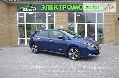 Хетчбек Nissan Leaf 2018 в 