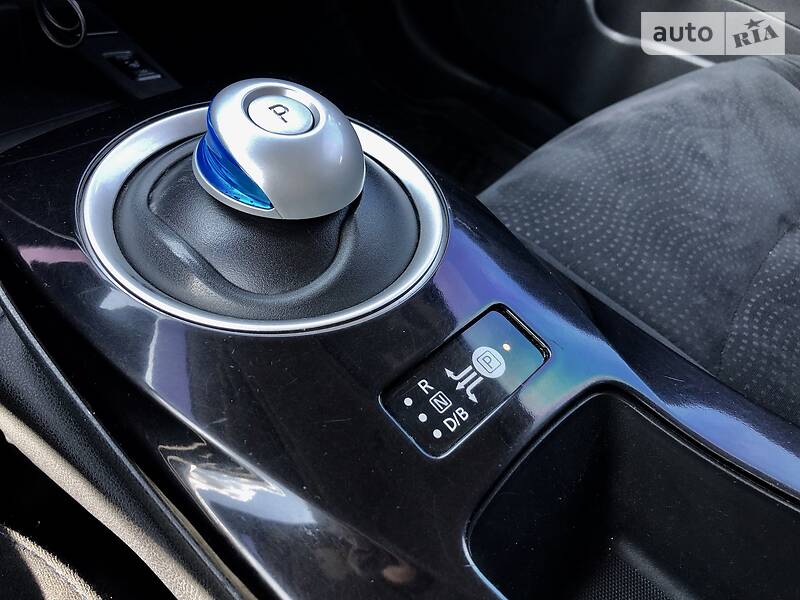 Хетчбек Nissan Leaf 2013 в Києві