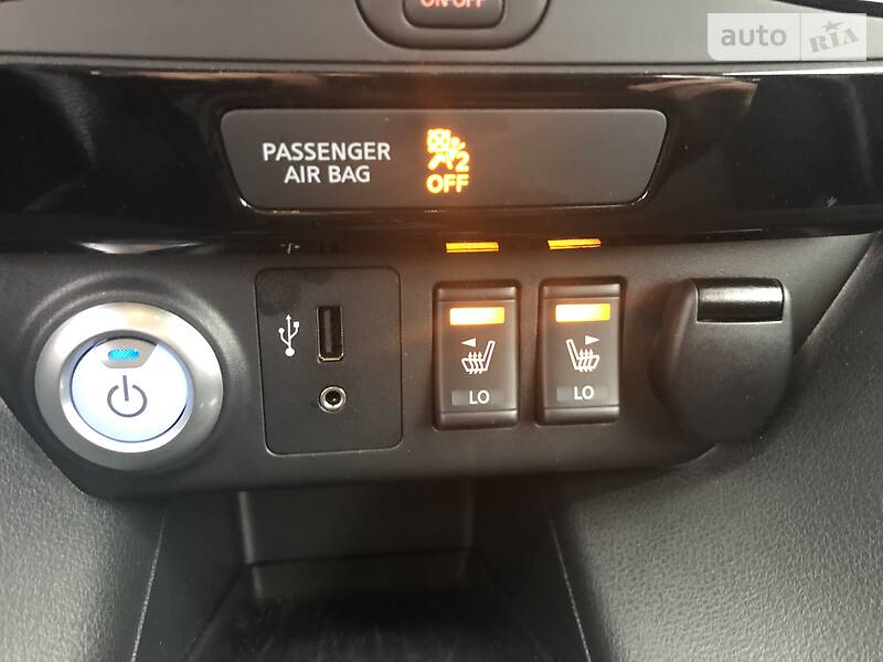 Хетчбек Nissan Leaf 2018 в Одесі