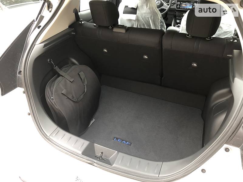 Хетчбек Nissan Leaf 2018 в Одесі