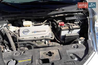 Хетчбек Nissan Leaf 2011 в Миколаєві