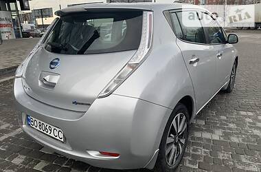 Хэтчбек Nissan Leaf 2015 в Тернополе