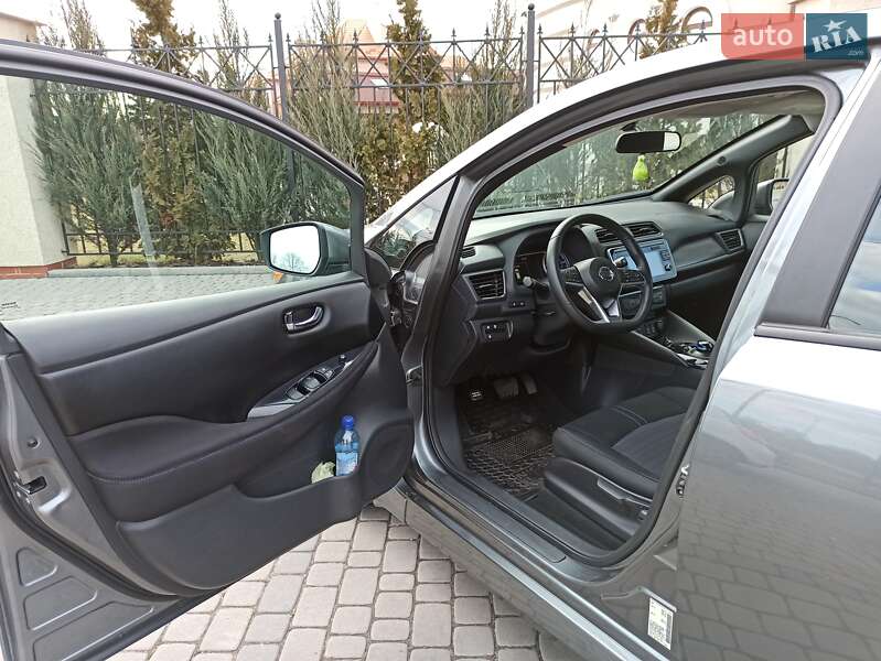 Хетчбек Nissan Leaf 2018 в Шептицькому