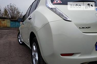 Універсал Nissan Leaf 2011 в Маріуполі