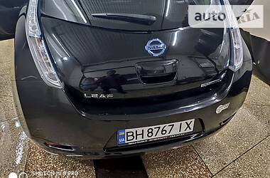 Хетчбек Nissan Leaf 2013 в 