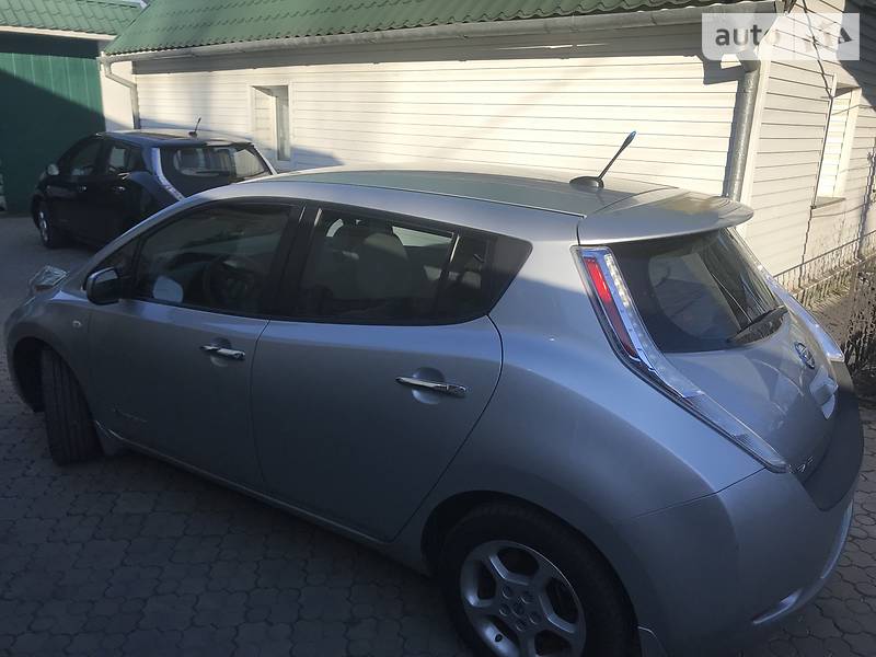 Хетчбек Nissan Leaf 2012 в Миколаєві фото 6 Хетчбек Nissan Leaf 2012 в Миколаєві