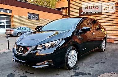 Хэтчбек Nissan Leaf 2018 в Киеве