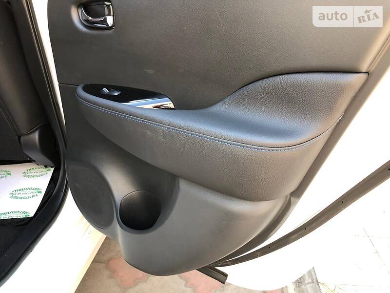 Хетчбек Nissan Leaf 2019 в Одесі