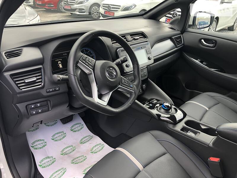 Хетчбек Nissan Leaf 2018 в Одесі