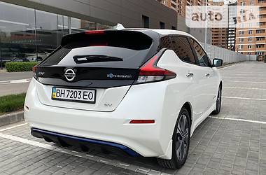 Хетчбек Nissan Leaf 2018 в 