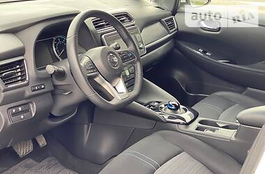 Хетчбек Nissan Leaf 2018 в 