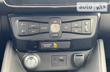 Хетчбек Nissan Leaf 2018 в 