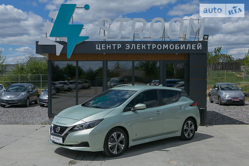 Хетчбек Nissan Leaf 2018 в Харкові