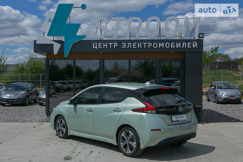 Хетчбек Nissan Leaf 2018 в Харкові