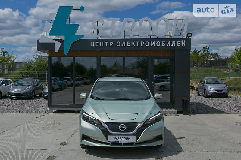 Хетчбек Nissan Leaf 2018 в Харкові