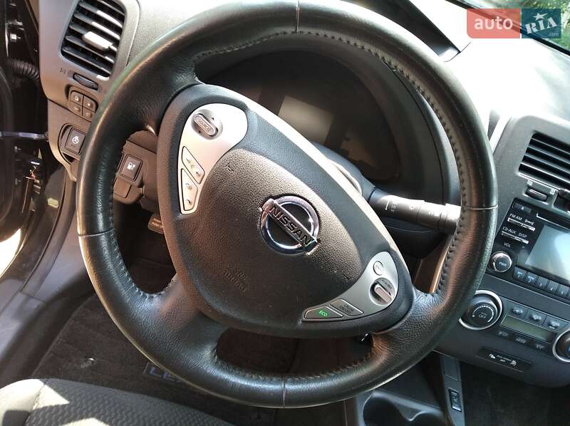 Хэтчбек Nissan Leaf 2015 в Днепре фото 19 Хэтчбек Nissan Leaf 2015 в Днепре