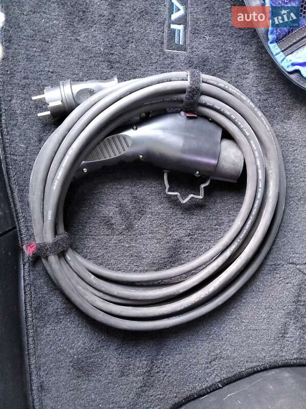 Хэтчбек Nissan Leaf 2015 в Днепре фото 38 Хэтчбек Nissan Leaf 2015 в Днепре