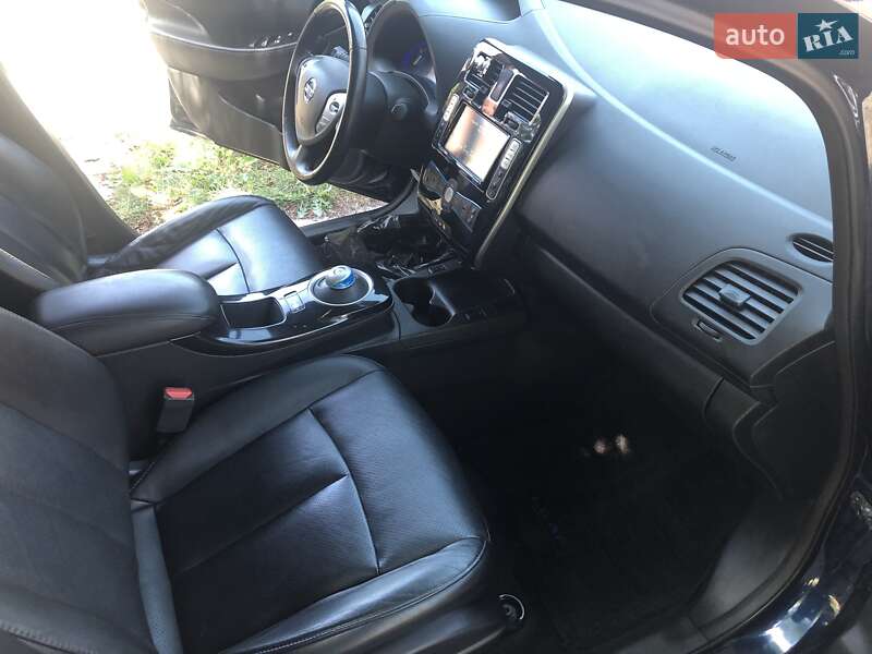 Хетчбек Nissan Leaf 2016 в Києві