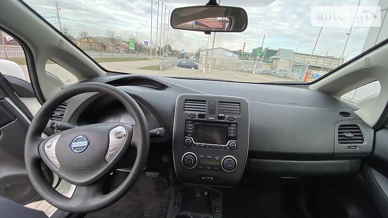 Хетчбек Nissan Leaf 2016 в Києві