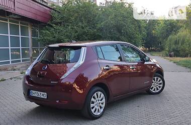 Хэтчбек Nissan Leaf 2017 в Одессе