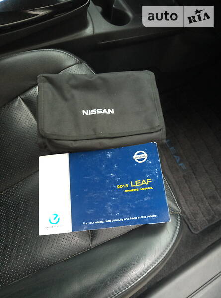 Хетчбек Nissan Leaf 2013 в Києві