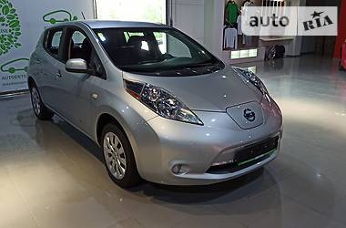 Хэтчбек Nissan Leaf 2016 в Киеве